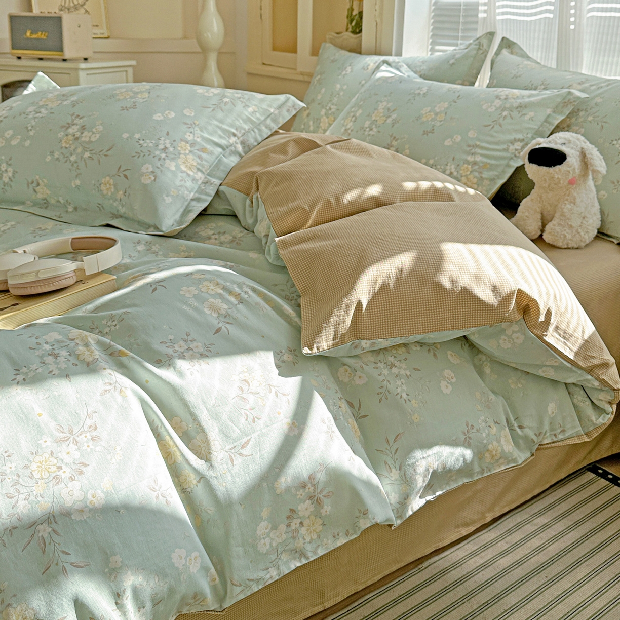 91家纺网 家纺一手货源 找家纺 春雨家居 2026新款全棉纯棉花ins减龄可爱小清新四件套 苏林-绿