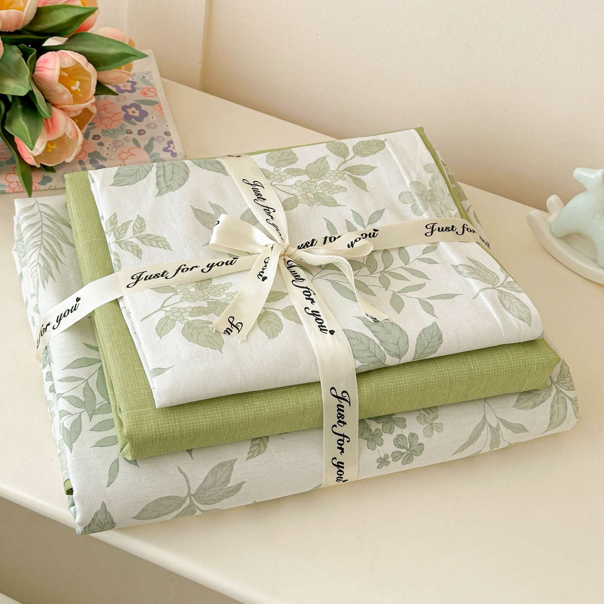 91家纺网 家纺一手货源 找家纺 春雨家居 2026新款全棉纯棉花ins减龄可爱小清新四件套 洛克庄园-绿