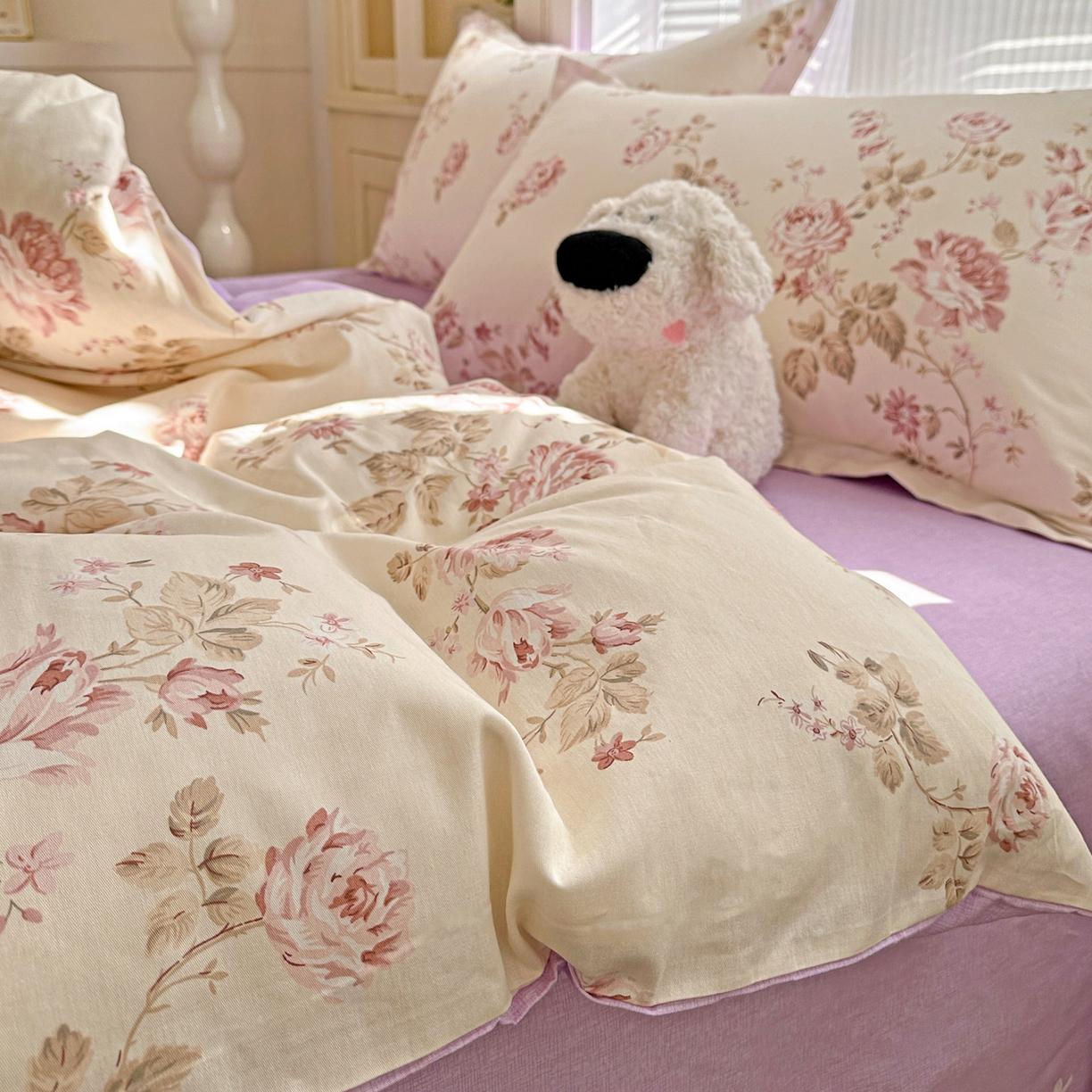 91家纺网 家纺一手货源 找家纺 春雨家居 2026新款全棉纯棉花ins减龄可爱小清新四件套 朵唯