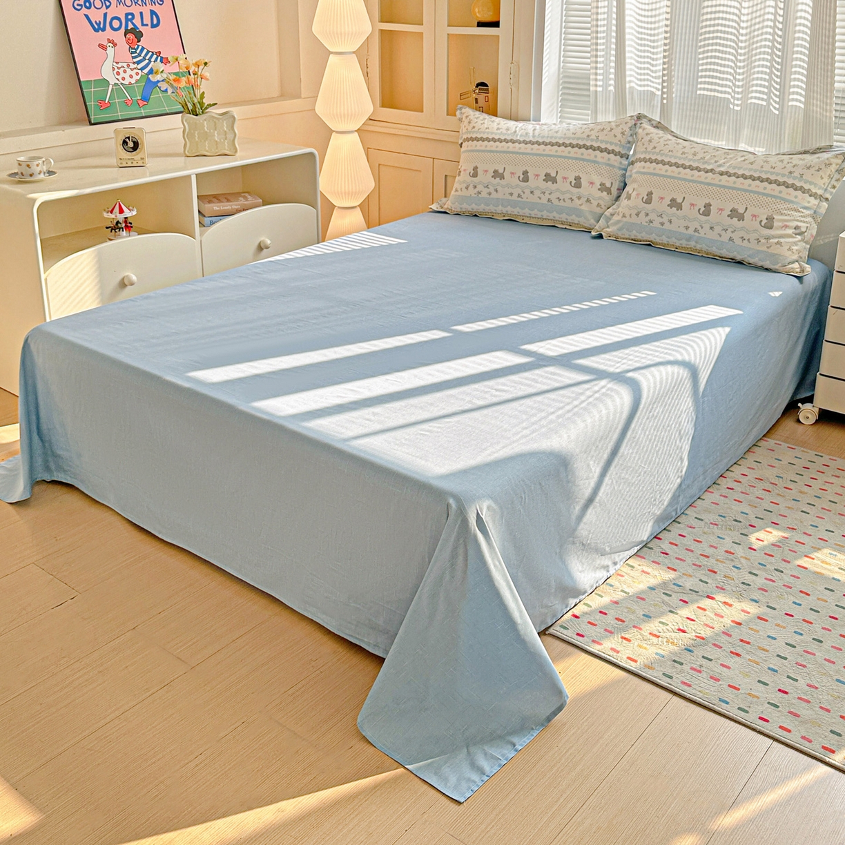 91家纺网 家纺一手货源 找家纺 春雨家居 2026新款全棉纯棉花ins减龄可爱小清新四件套 小猫时光-兰