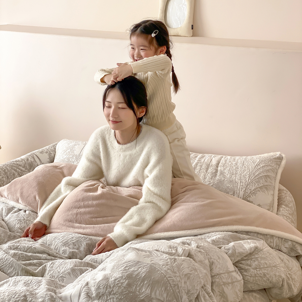 91家纺网 家纺一手货源 找家纺 （总）极简 2026新款人类趴趴窝牛奶绒可拆卸四件套-棉棉云朵（会员减20）