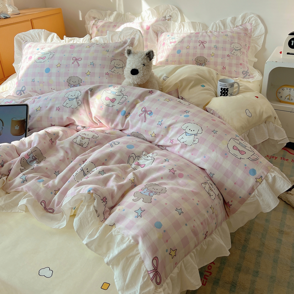 91家纺网 家纺一手货源 找家纺 （总）六巷胡同 2026春夏新款韩系可爱风花边款卡通全棉四件套（第一系列）