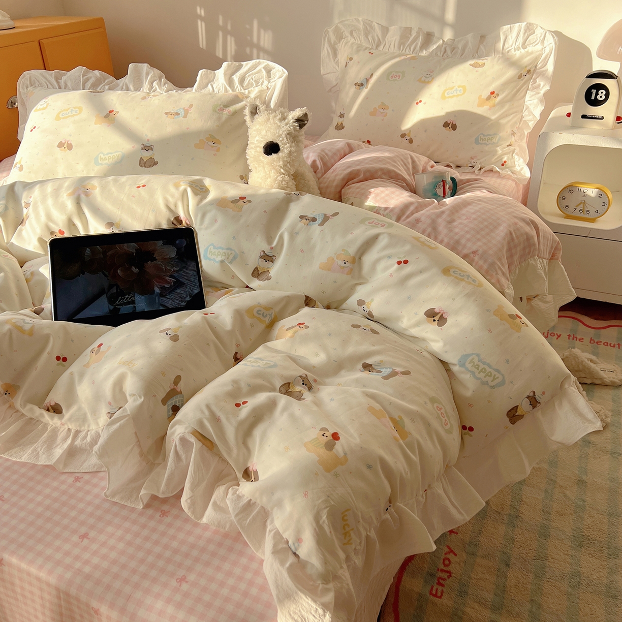 91家纺网 家纺一手货源 找家纺 （总）六巷胡同 2026春夏新款韩系可爱风花边款卡通全棉四件套（第一系列）