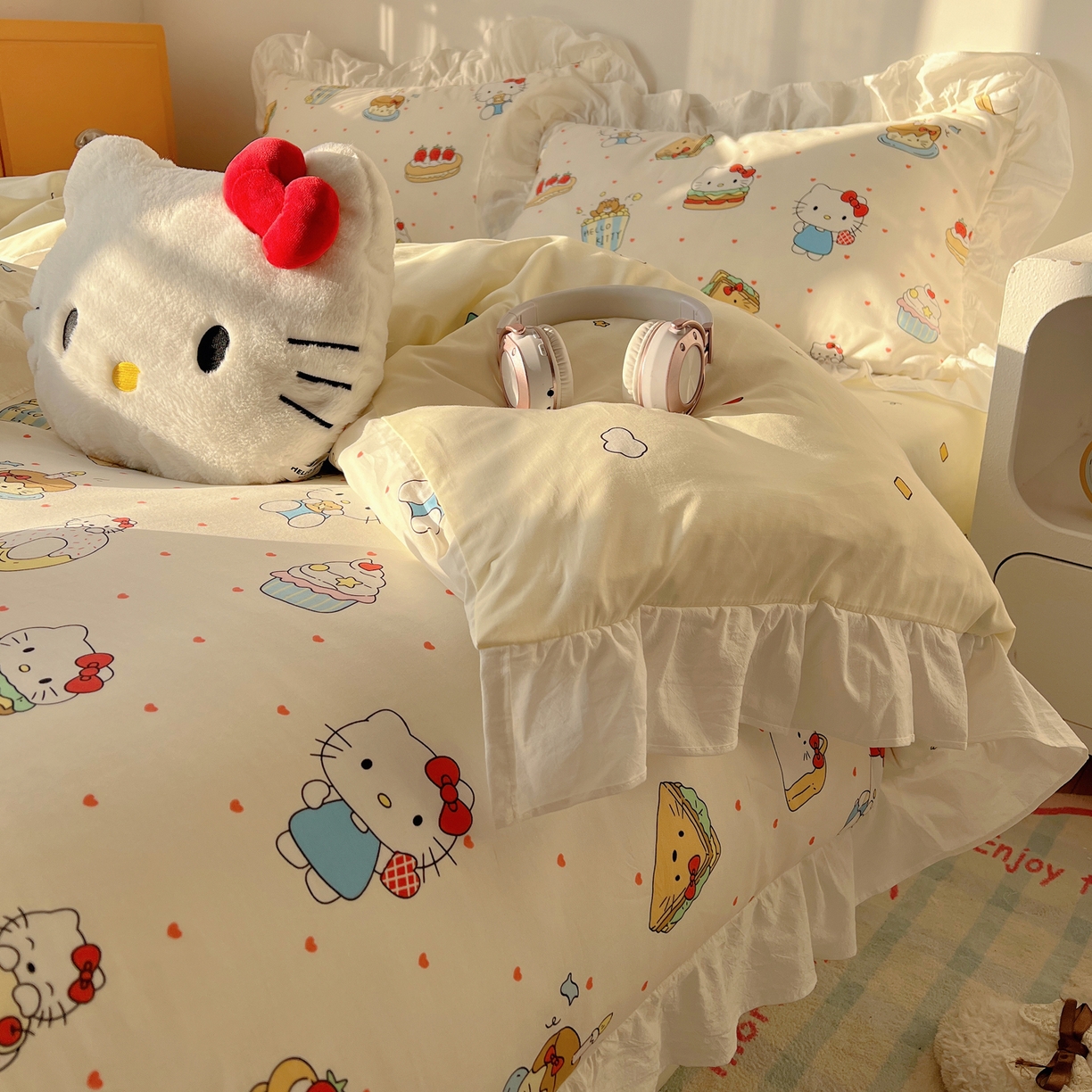 91家纺网 家纺一手货源 找家纺 六巷胡同 2026春夏新款韩系可爱风花边款卡通全棉四件套（第一系列） 花边爱心汉堡喵
