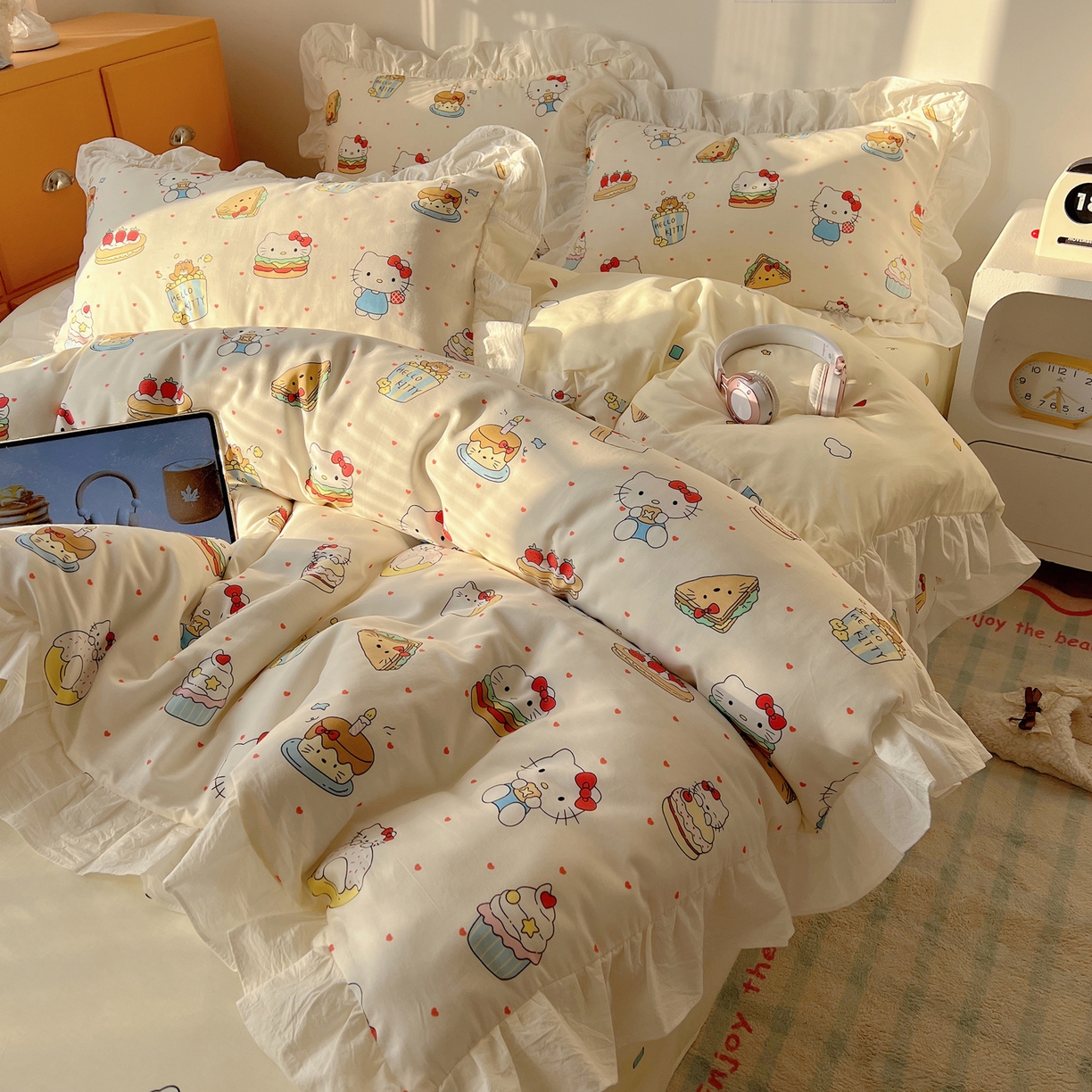 91家纺网 家纺一手货源 找家纺 六巷胡同 2026春夏新款韩系可爱风花边款卡通全棉四件套（第一系列） 花边爱心汉堡喵