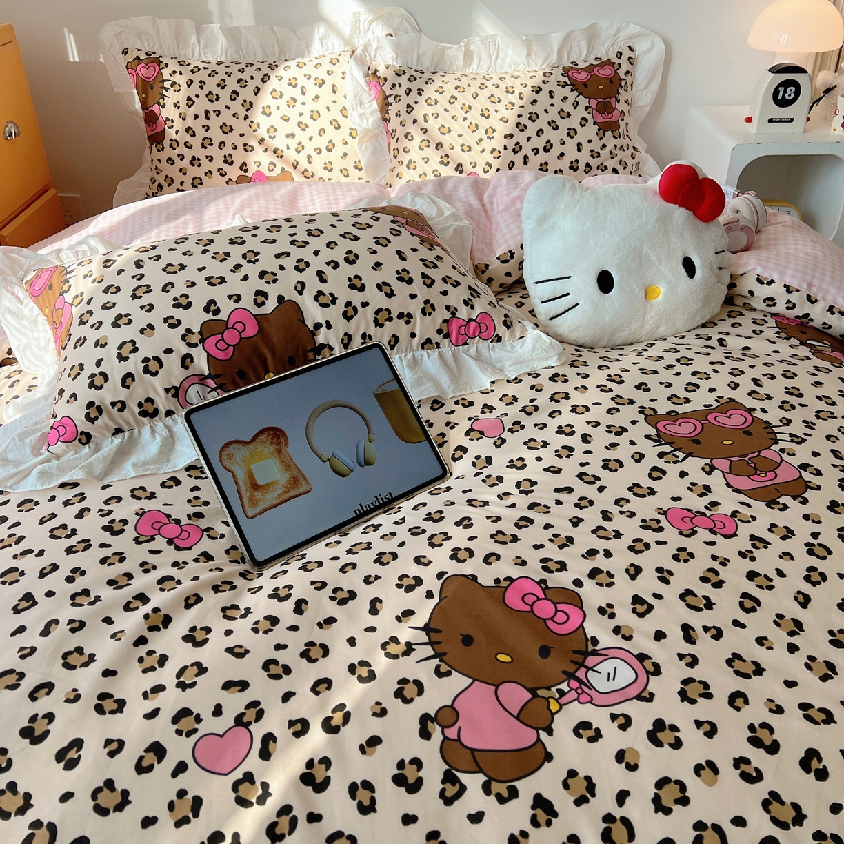 91家纺网 家纺一手货源 找家纺 六巷胡同 2026春夏新款韩系可爱风花边款卡通全棉四件套（第一系列） 花边豹纹黑皮猫