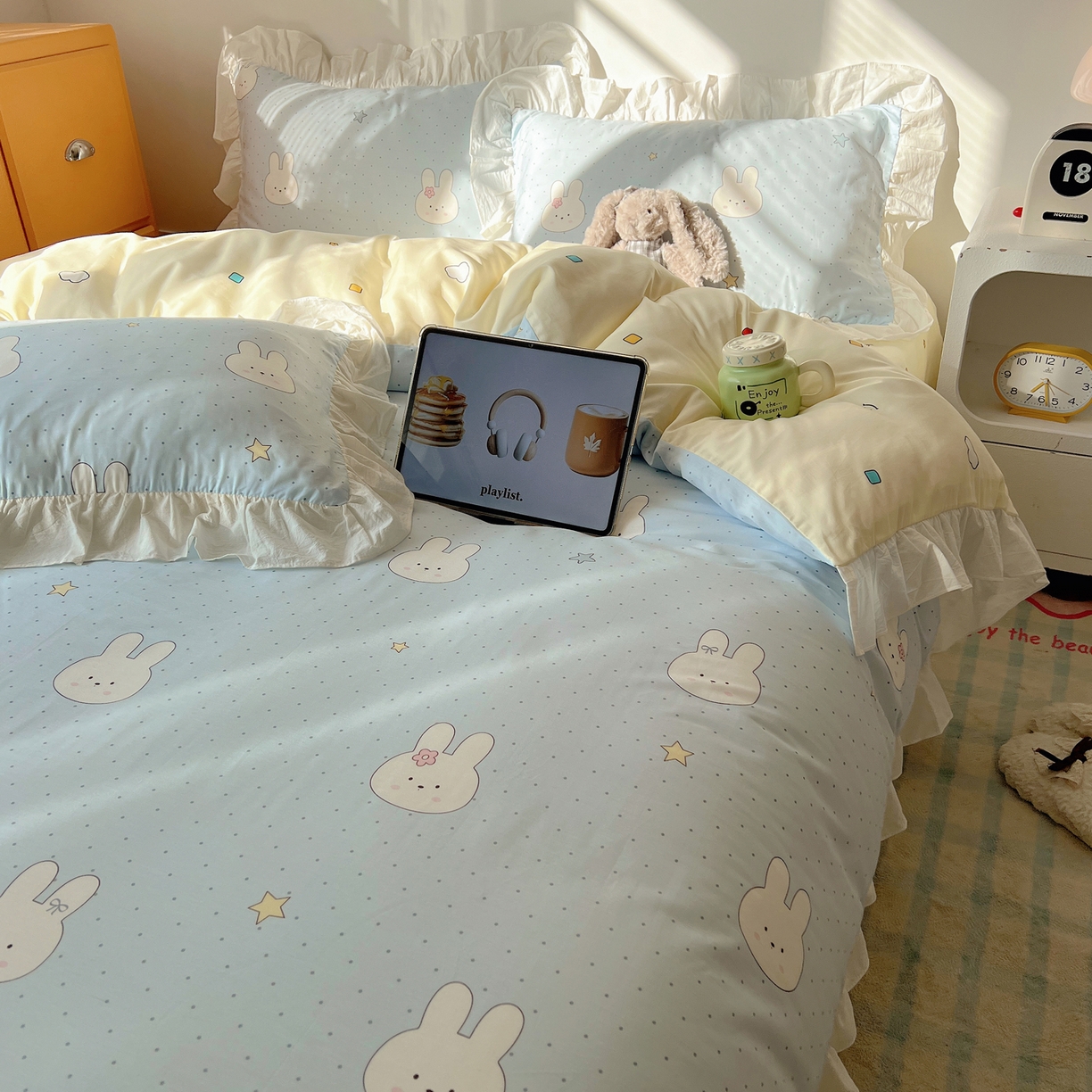 91家纺网 家纺一手货源 找家纺 六巷胡同 2026春夏新款韩系可爱风花边款卡通全棉四件套（第一系列） 花边蓝调波点兔