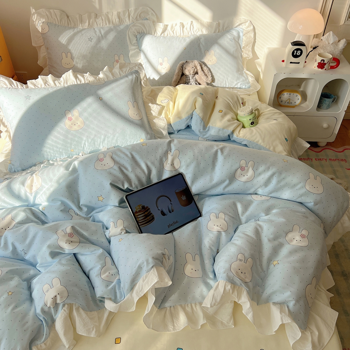 91家纺网 家纺一手货源 找家纺 六巷胡同 2026春夏新款韩系可爱风花边款卡通全棉四件套（第一系列） 花边蓝调波点兔