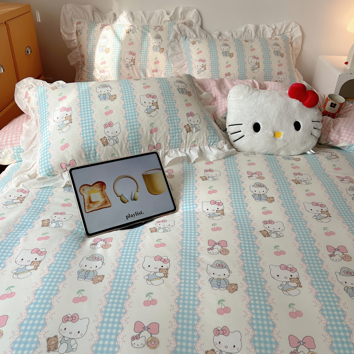 91家纺网 家纺一手货源 找家纺 六巷胡同 2026春夏新款韩系可爱风花边款卡通全棉四件套（第一系列） 花边萝莉樱桃猫