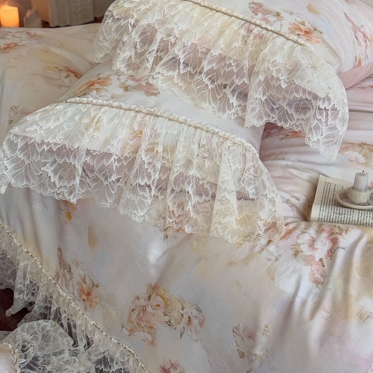 91家纺网 家纺一手货源 找家纺 （总）多乐娜 2026新款100S长绒棉磨毛法式浪漫风花边款四件套-浅梦花兮（会员-20，控价:最低358/378起）