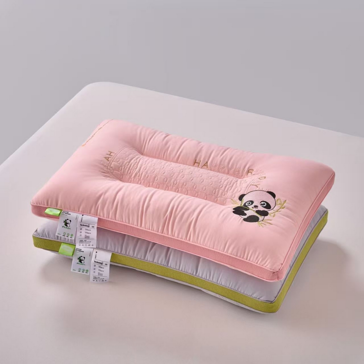 91家纺网 家纺一手货源 找家纺 （总）剑桥枕业 2025新款熊猫清爽安睡枕芯定型护颈羽丝绒枕头中高枕芯