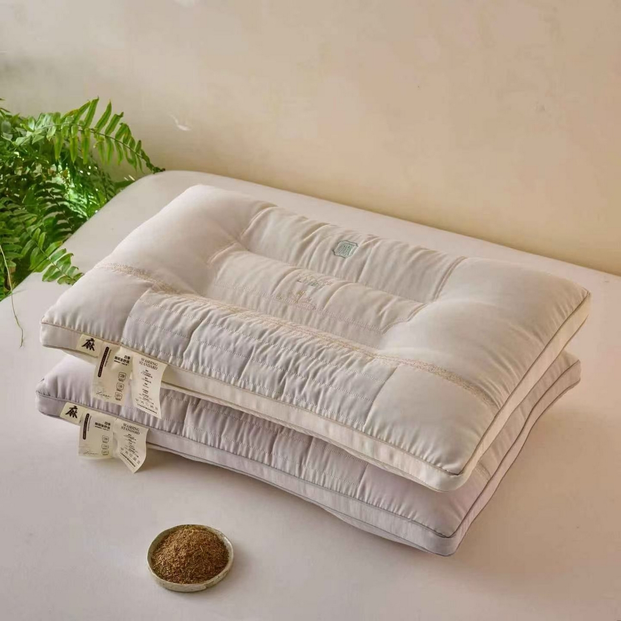 91家纺网 家纺一手货源 找家纺 （总）剑桥枕业 2025新款锦麻金丝楠木护颈保健枕芯定型护颈枕头