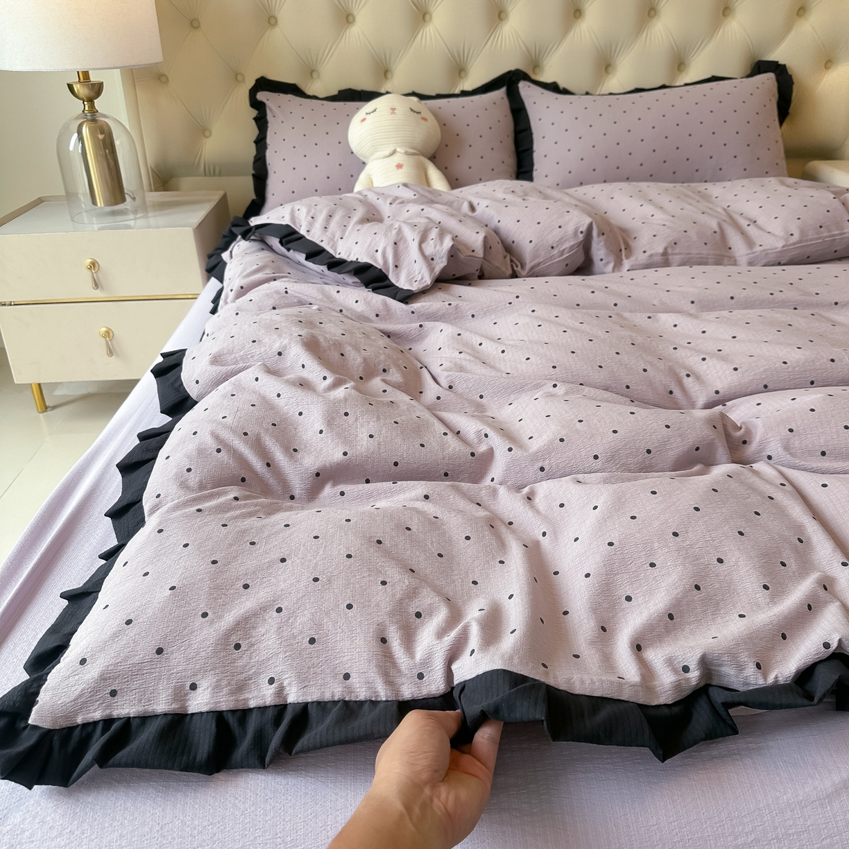 91家纺网 家纺一手货源 找家纺 韩巢家纺 2026新款黑色花边款四件套 黑丁香紫波点【黑皱皱花边款】