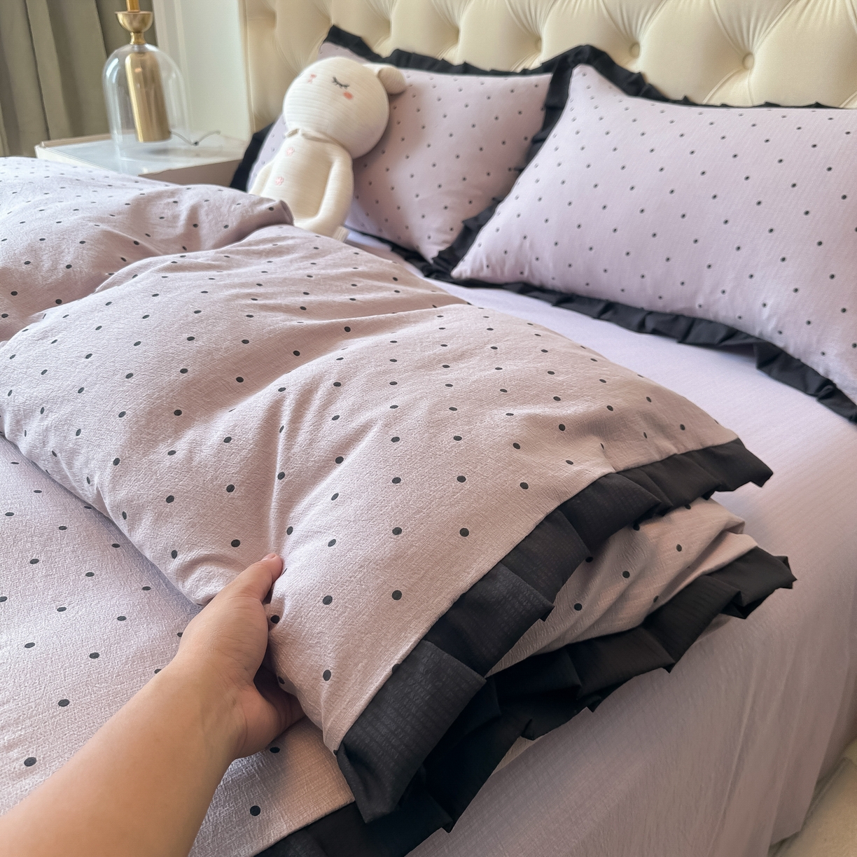 91家纺网 家纺一手货源 找家纺 韩巢家纺 2026新款黑色花边款四件套 黑丁香紫波点【黑皱皱花边款】