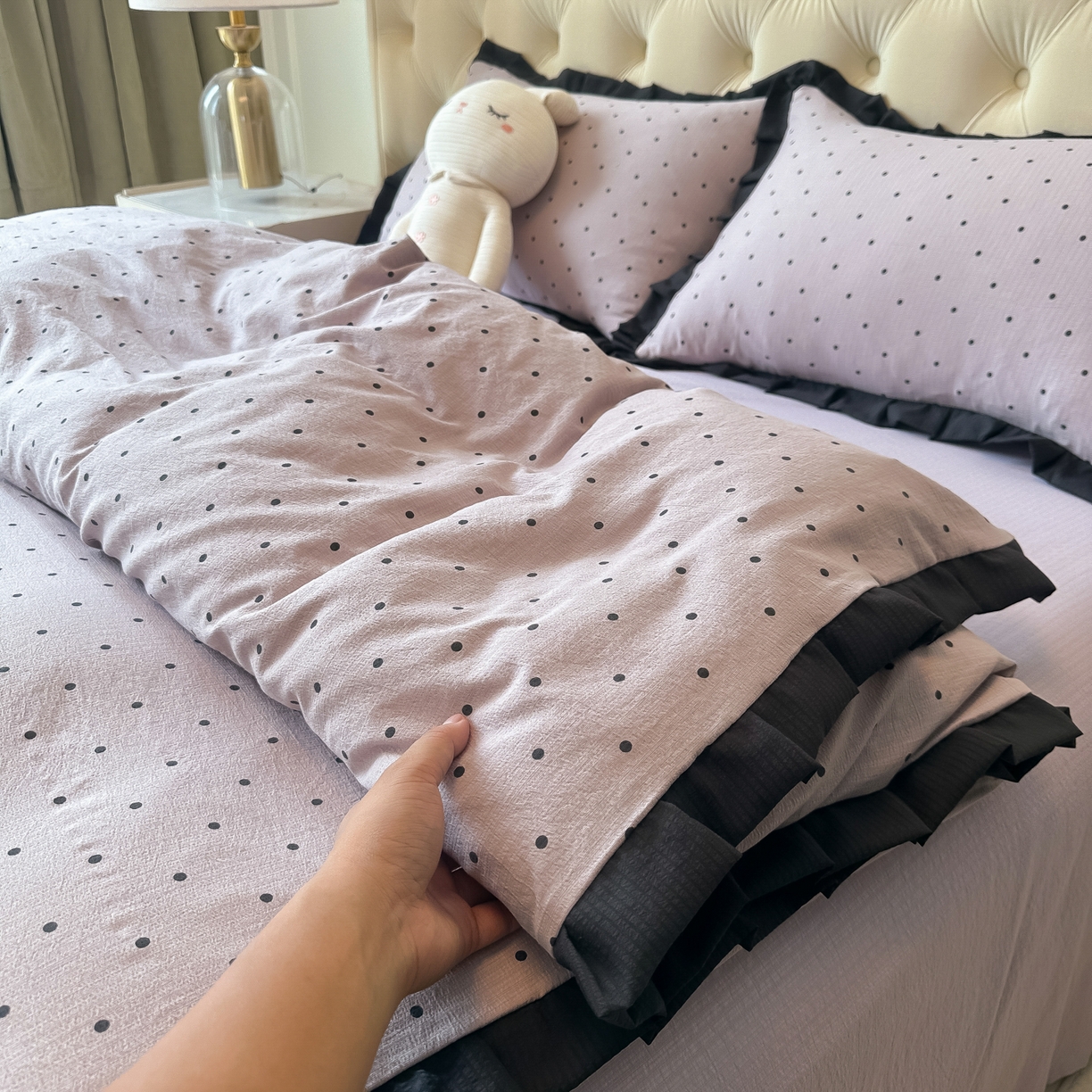 91家纺网 家纺一手货源 找家纺 韩巢家纺 2026新款黑色花边款四件套 黑丁香紫波点【黑皱皱花边款】