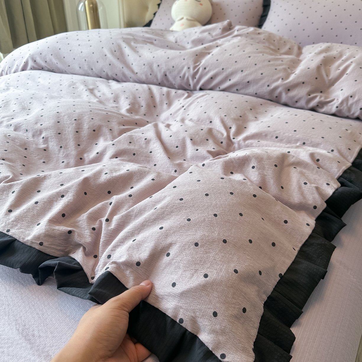 91家纺网 家纺一手货源 找家纺 韩巢家纺 2026新款黑色花边款四件套 黑丁香紫波点【黑皱皱花边款】