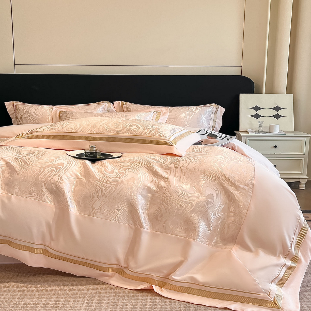 91家纺网 家纺一手货源 找家纺 博纳家纺 2026新款高端色织提花拼角绣花宽边亲肤棉四件套海韵系列 海韵-粉玉