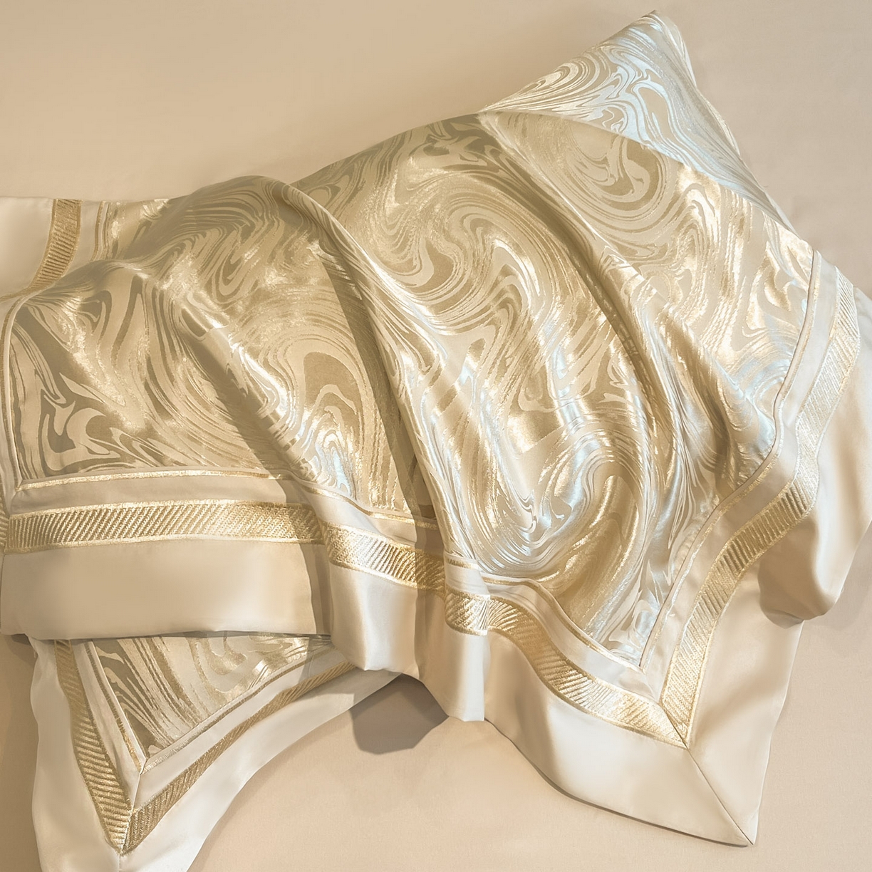 91家纺网 家纺一手货源 找家纺 博纳家纺 2026新款高端色织提花拼角绣花宽边亲肤棉四件套海韵系列 海韵-香槟