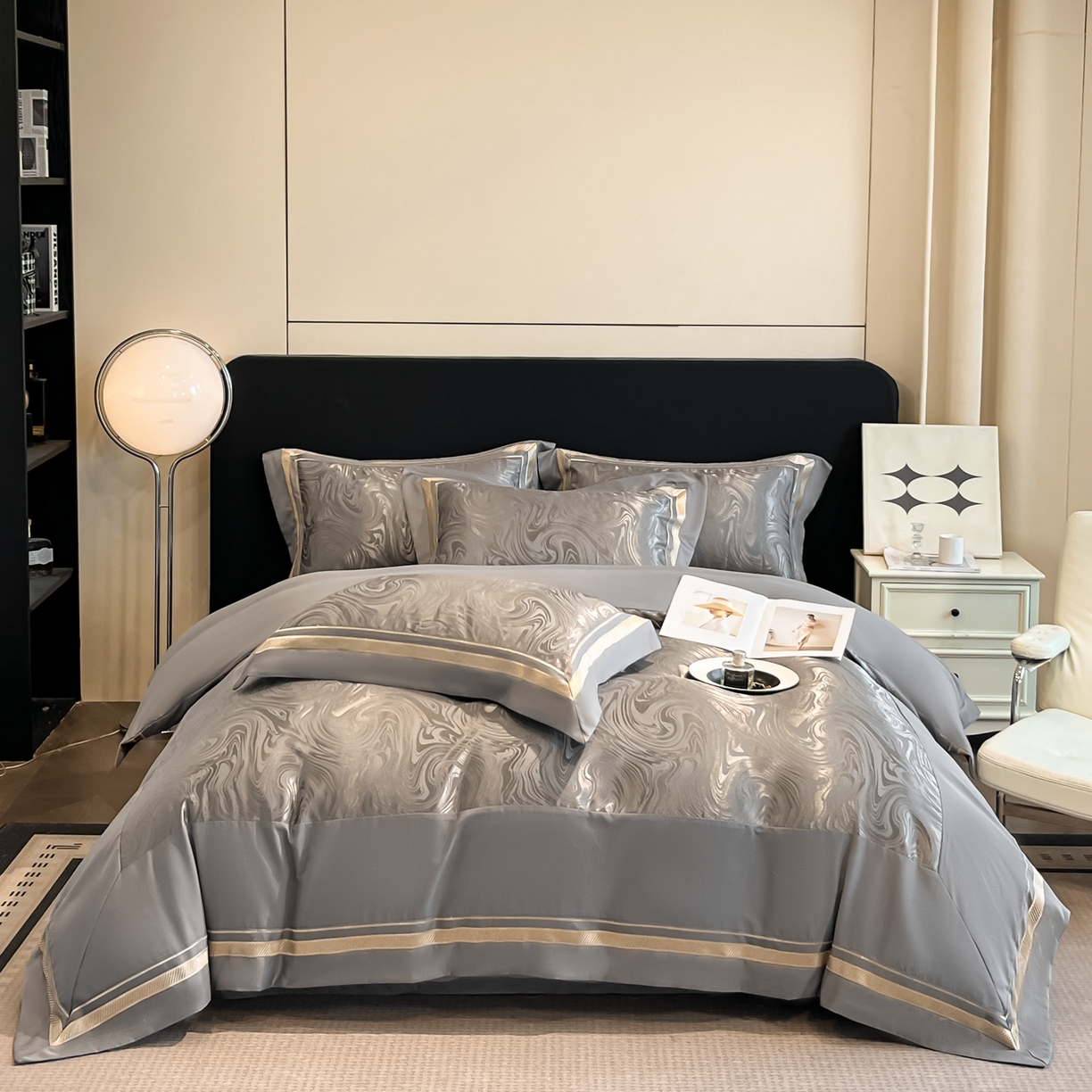 91家纺网 家纺一手货源 找家纺 博纳家纺 2026新款高端色织提花拼角绣花宽边亲肤棉四件套海韵系列 海韵-绅士灰