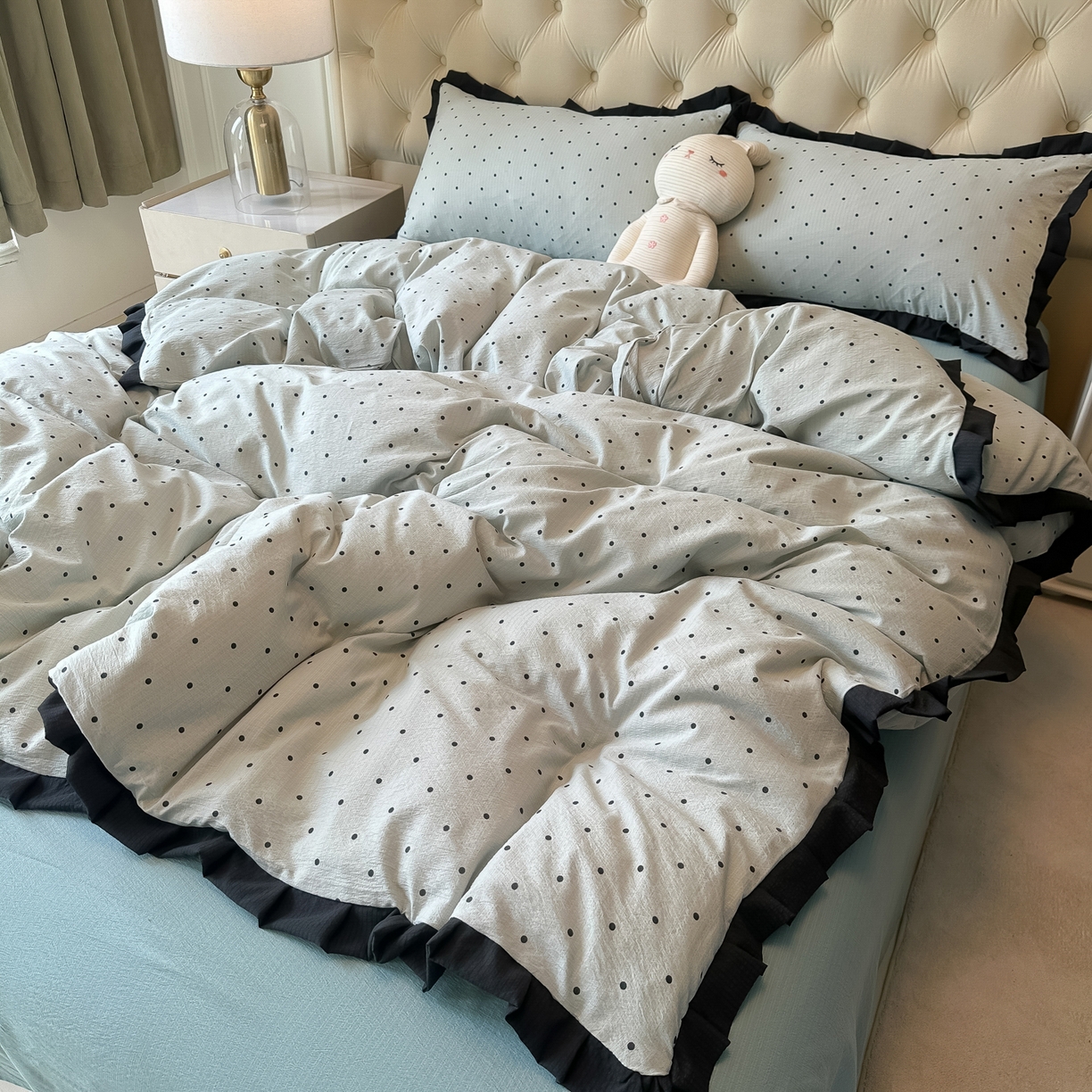 韩巢家纺 2026新款黑色花边款四件套 蓝灰波点【黑皱皱花边款】