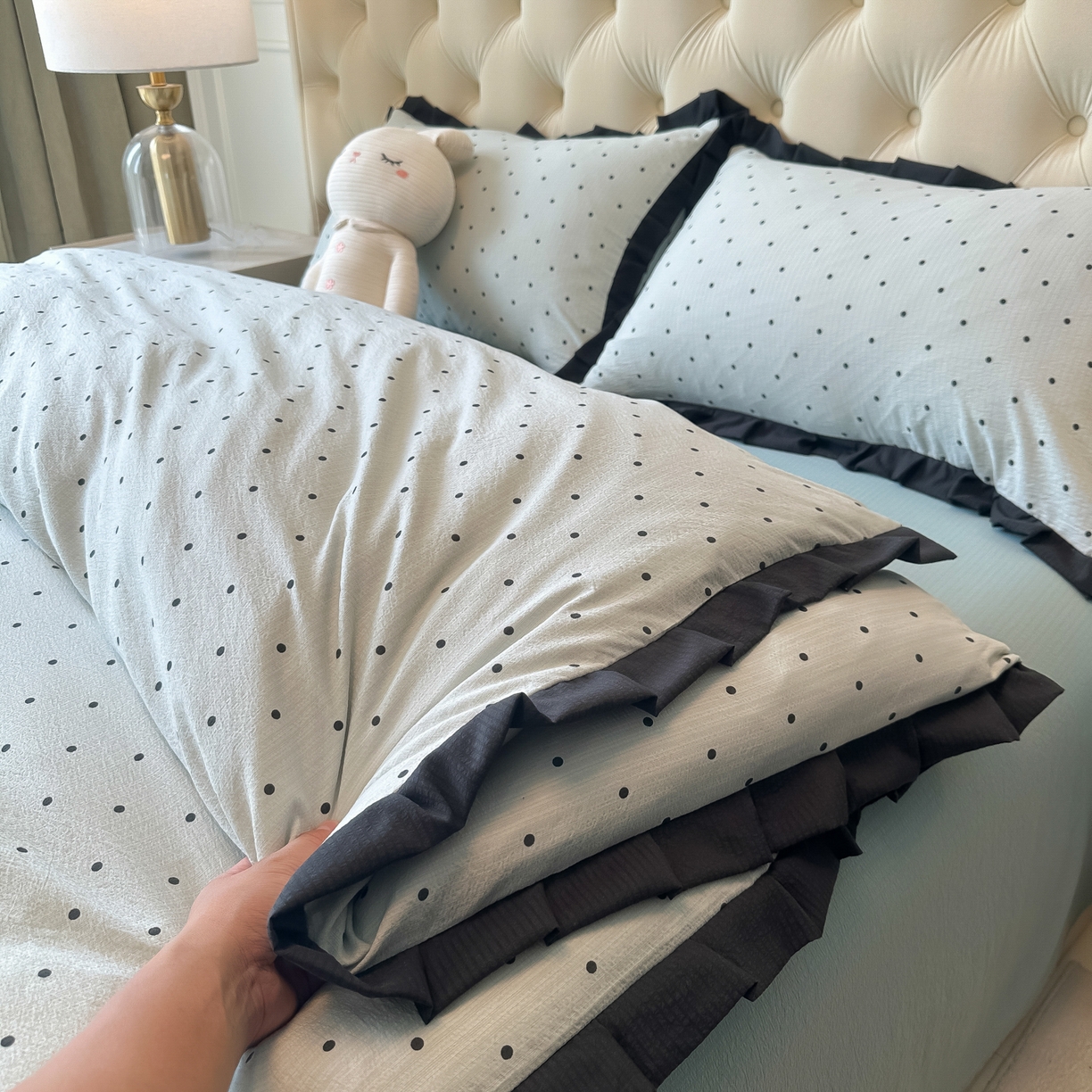 91家纺网 家纺一手货源 找家纺 韩巢家纺 2026新款黑色花边款四件套 蓝灰波点【黑皱皱花边款】