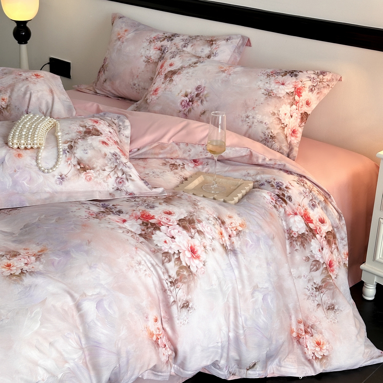 91家纺网 家纺一手货源 找家纺 金鑫汇家纺 2026新款全棉高端数码印花四件套 轻梦花海-粉