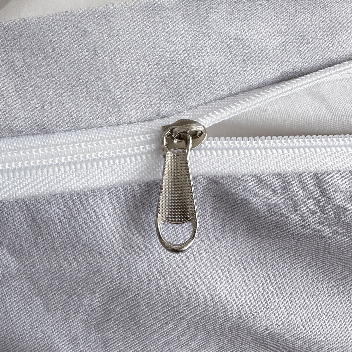 91家纺网 家纺一手货源 找家纺 金鑫汇家纺 2026新款全棉高端数码印花四件套 春晓-紫