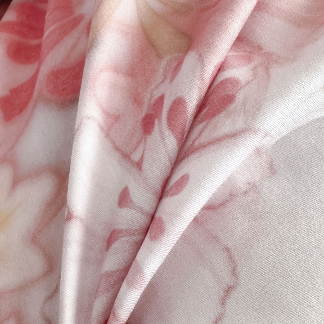 91家纺网 家纺一手货源 找家纺 金鑫汇家纺 2026新款全棉高端数码印花四件套 木槿-粉