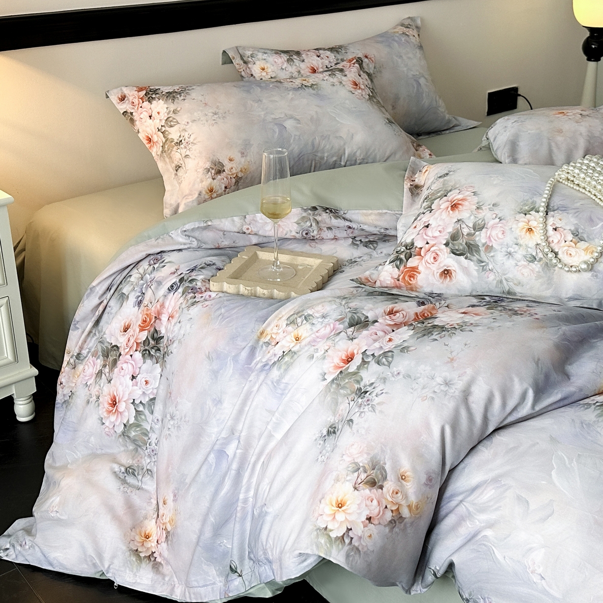 91家纺网 家纺一手货源 找家纺 金鑫汇家纺 2026新款全棉高端数码印花四件套 轻梦花海-蓝