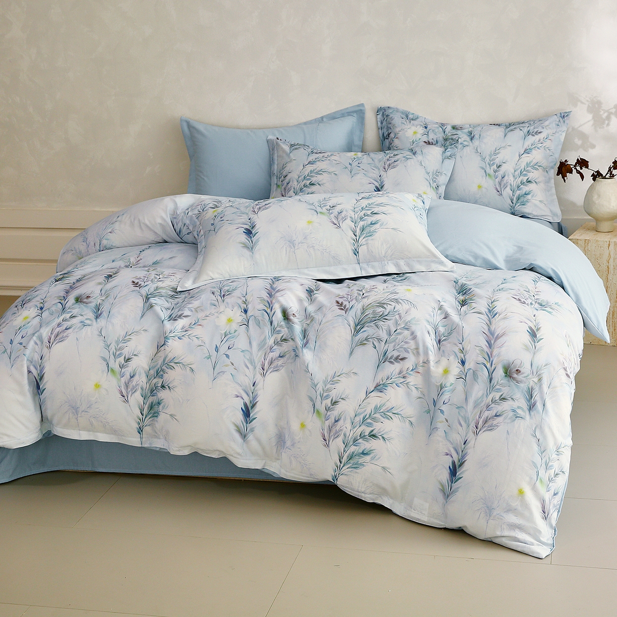 91家纺网 家纺一手货源 找家纺 金鑫汇家纺 2026新款全棉高端数码印花四件套 幽兰生香-蓝