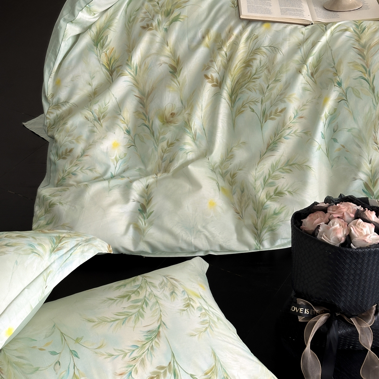 91家纺网 家纺一手货源 找家纺 金鑫汇家纺 2026新款全棉高端数码印花四件套 幽兰生香-绿