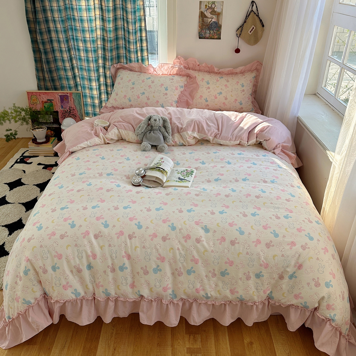 91家纺网 家纺一手货源 找家纺 凯洛奇 2026新款A类仿棉四件套古法水洗棉法式工艺花边套件（提供买家秀）兔兔聚会