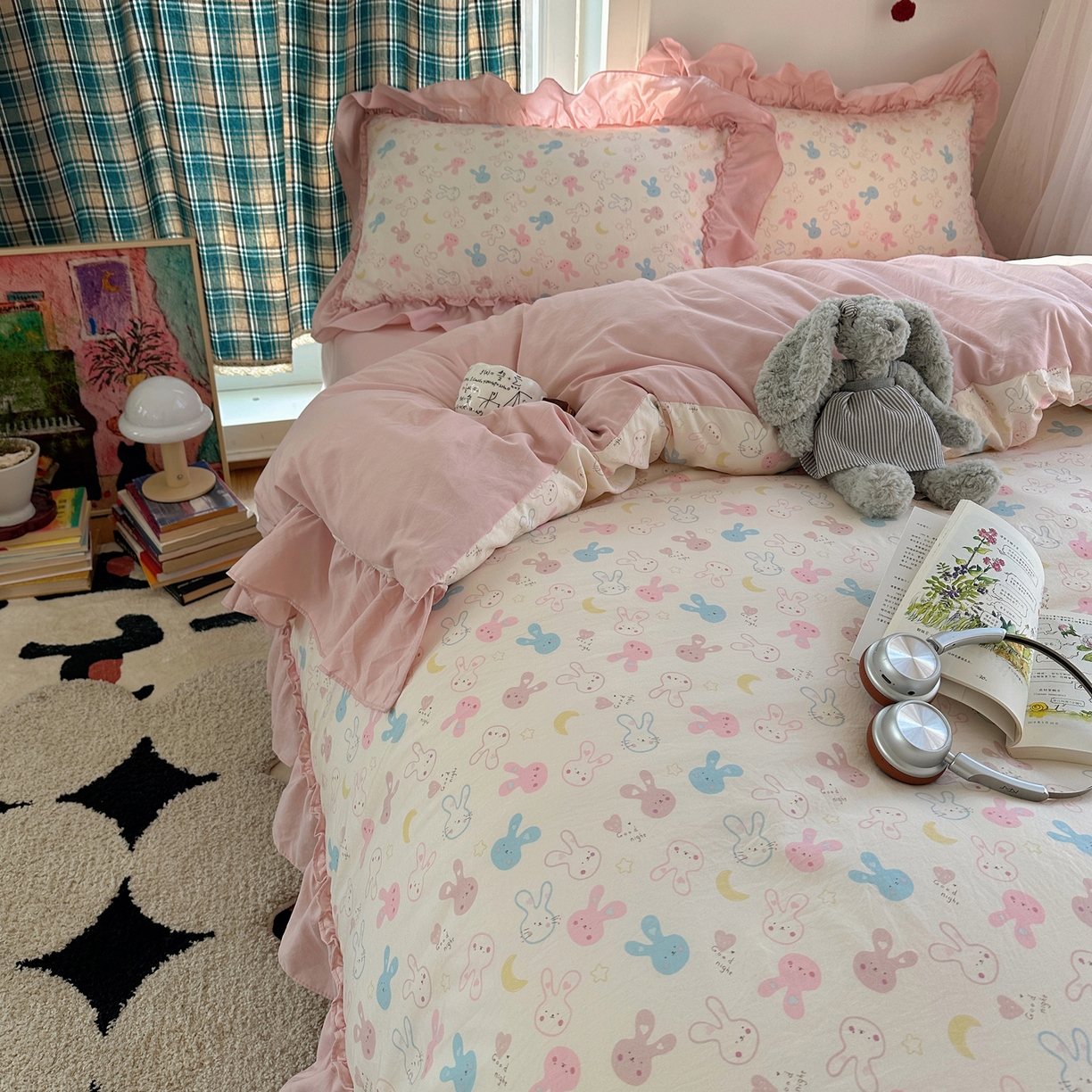 91家纺网 家纺一手货源 找家纺 凯洛奇 2026新款A类仿棉四件套古法水洗棉法式工艺花边套件（提供买家秀）兔兔聚会