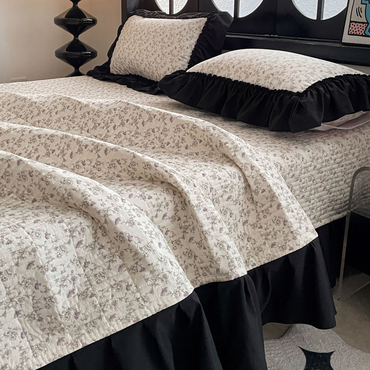 91家纺网 家纺一手货源 找家纺 富米莱单品馆 2026新款法式赫本风大花边A类古法仿棉云感纱单品床盖 花间谣