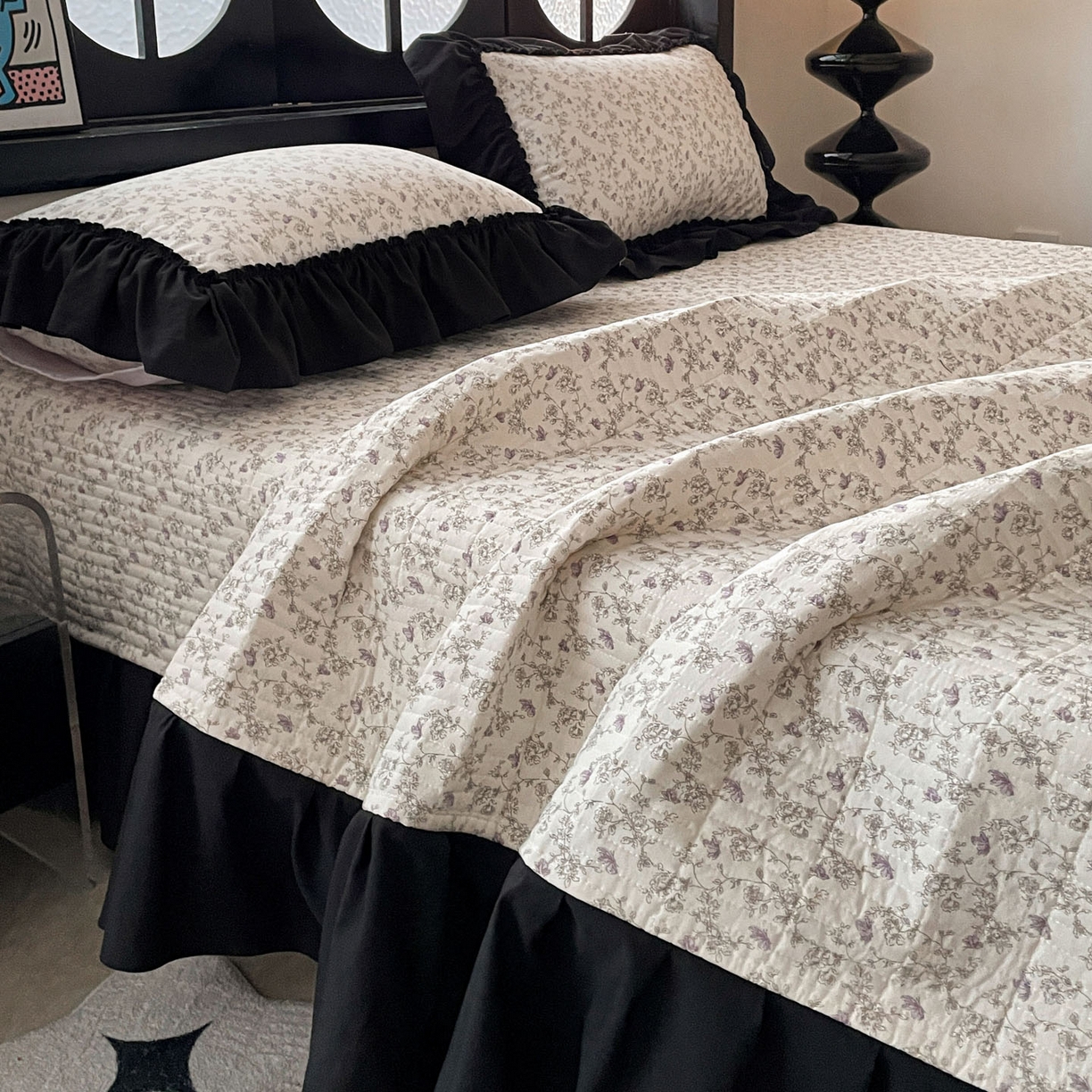 91家纺网 家纺一手货源 找家纺 富米莱单品馆 2026新款法式赫本风大花边A类古法仿棉云感纱单品床盖 花间谣