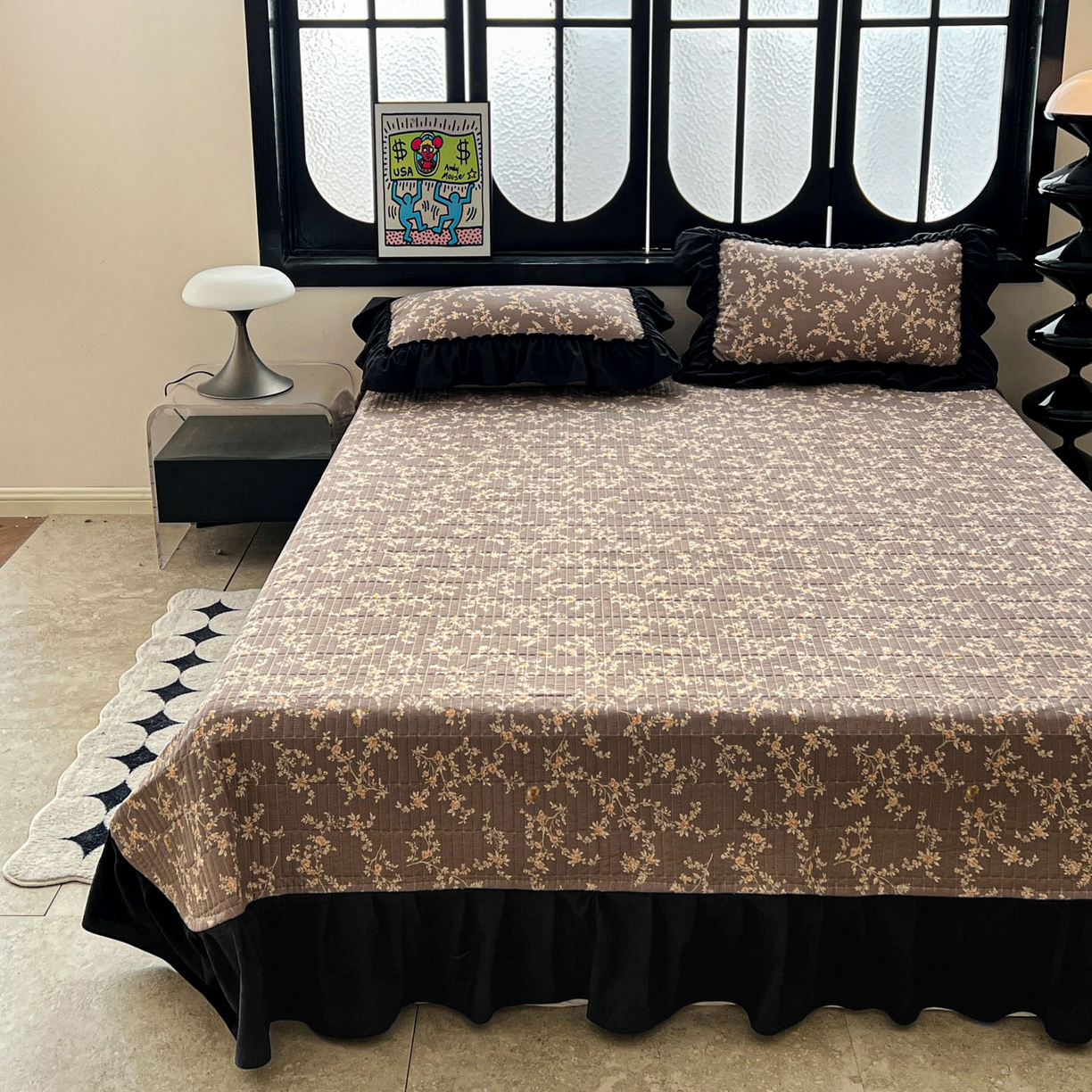 91家纺网 家纺一手货源 找家纺 富米莱单品馆 2026新款法式赫本风大花边A类古法仿棉云感纱单品床盖 花影浅吟