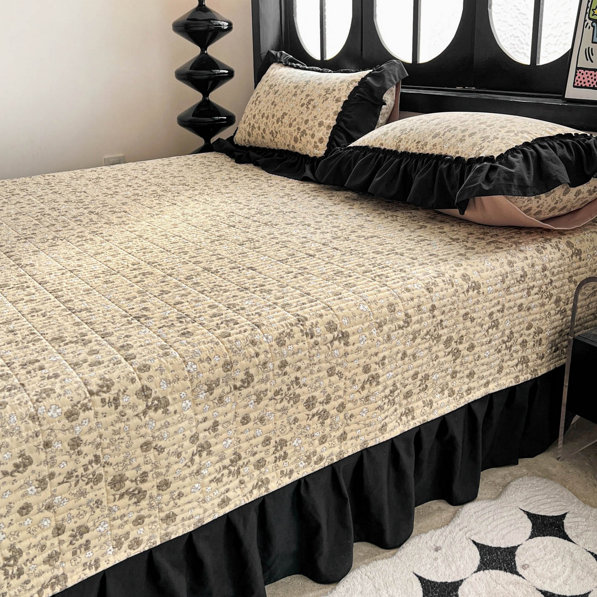 91家纺网 家纺一手货源 找家纺 富米莱单品馆 2026新款法式赫本风大花边A类古法仿棉云感纱单品床盖 卡布奇诺