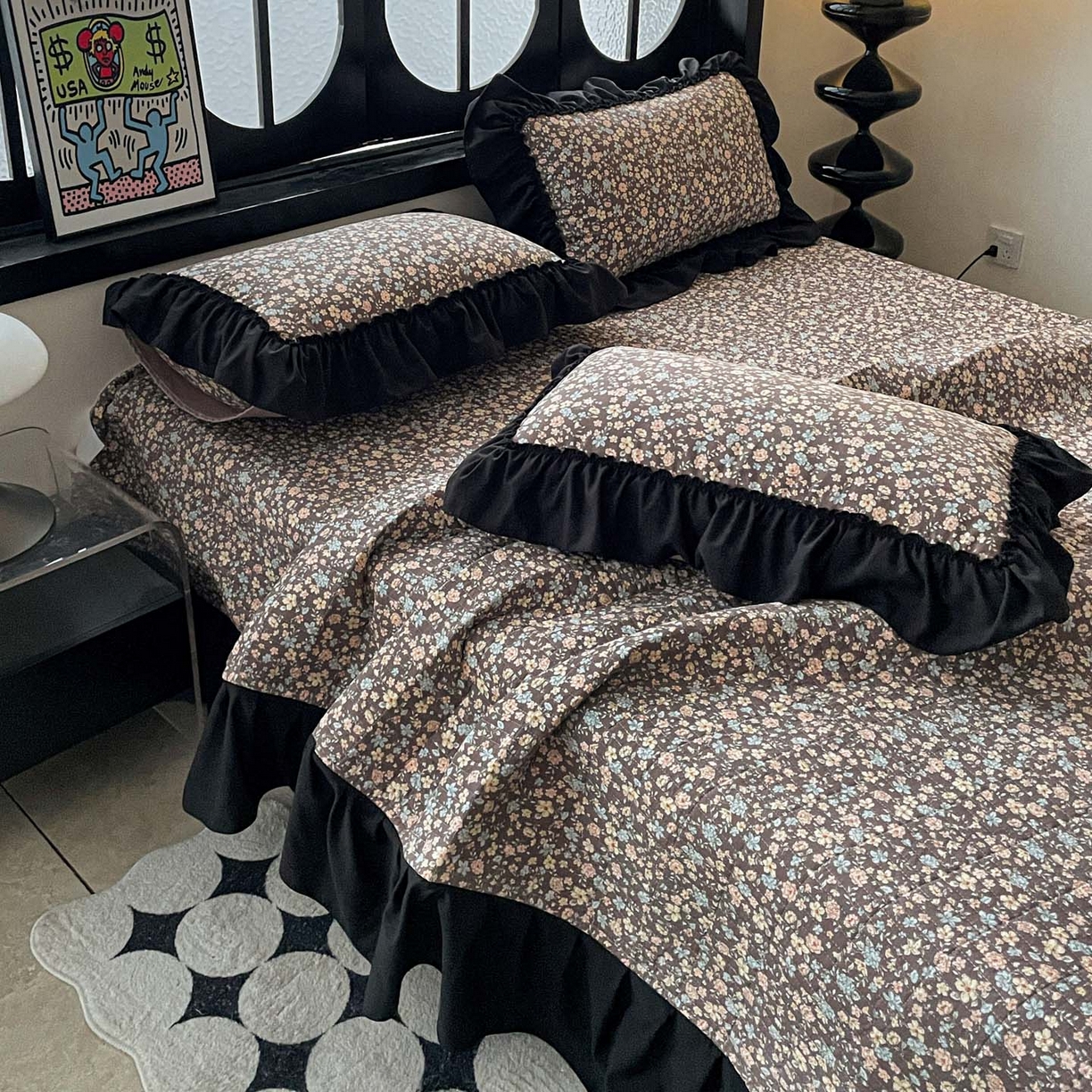 91家纺网 家纺一手货源 找家纺 富米莱单品馆 2026新款法式赫本风大花边A类古法仿棉云感纱单品床盖 漫野