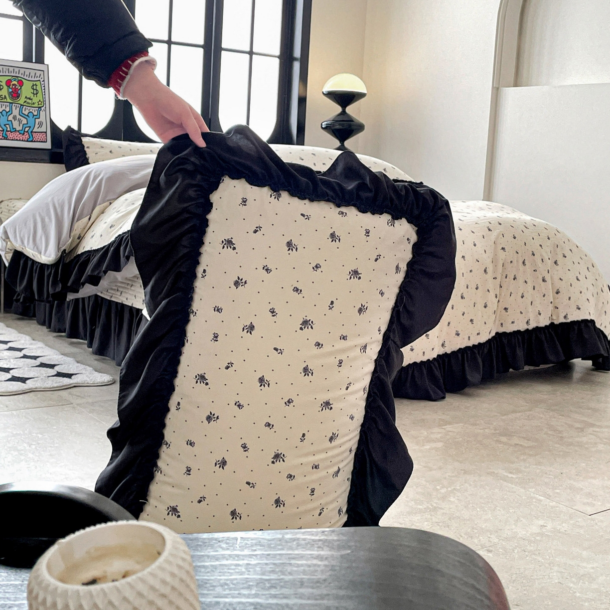 91家纺网 家纺一手货源 找家纺 富米莱单品馆 2026新款法式赫本风大花边A类古法仿棉云感纱单品床盖 小玫瑰