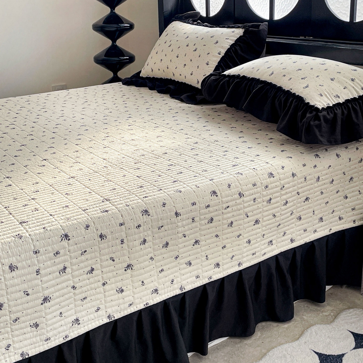 91家纺网 家纺一手货源 找家纺 富米莱单品馆 2026新款法式赫本风大花边A类古法仿棉云感纱单品床盖 小玫瑰