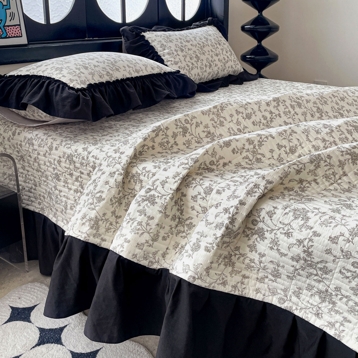 91家纺网 家纺一手货源 找家纺 富米莱单品馆 2026新款法式赫本风大花边A类古法仿棉云感纱单品床盖 星河入梦