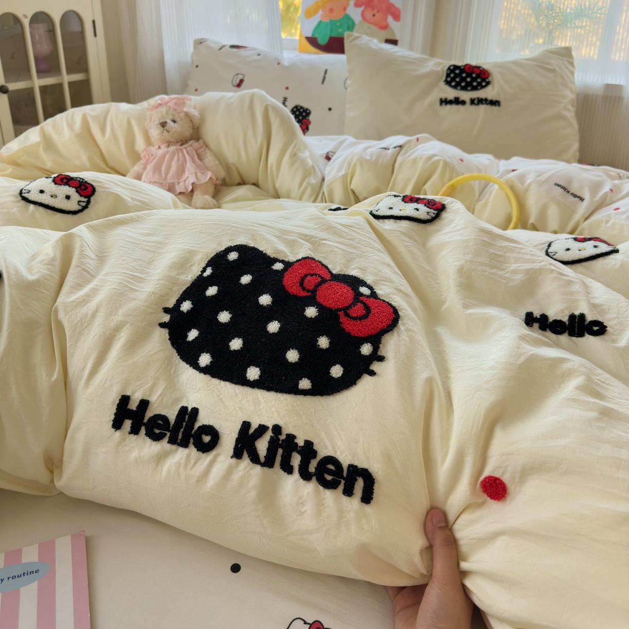 91家纺网 家纺一手货源 找家纺 奈颜 2026新款超柔水洗皱皱棉毛巾绣四件套 芝士KT