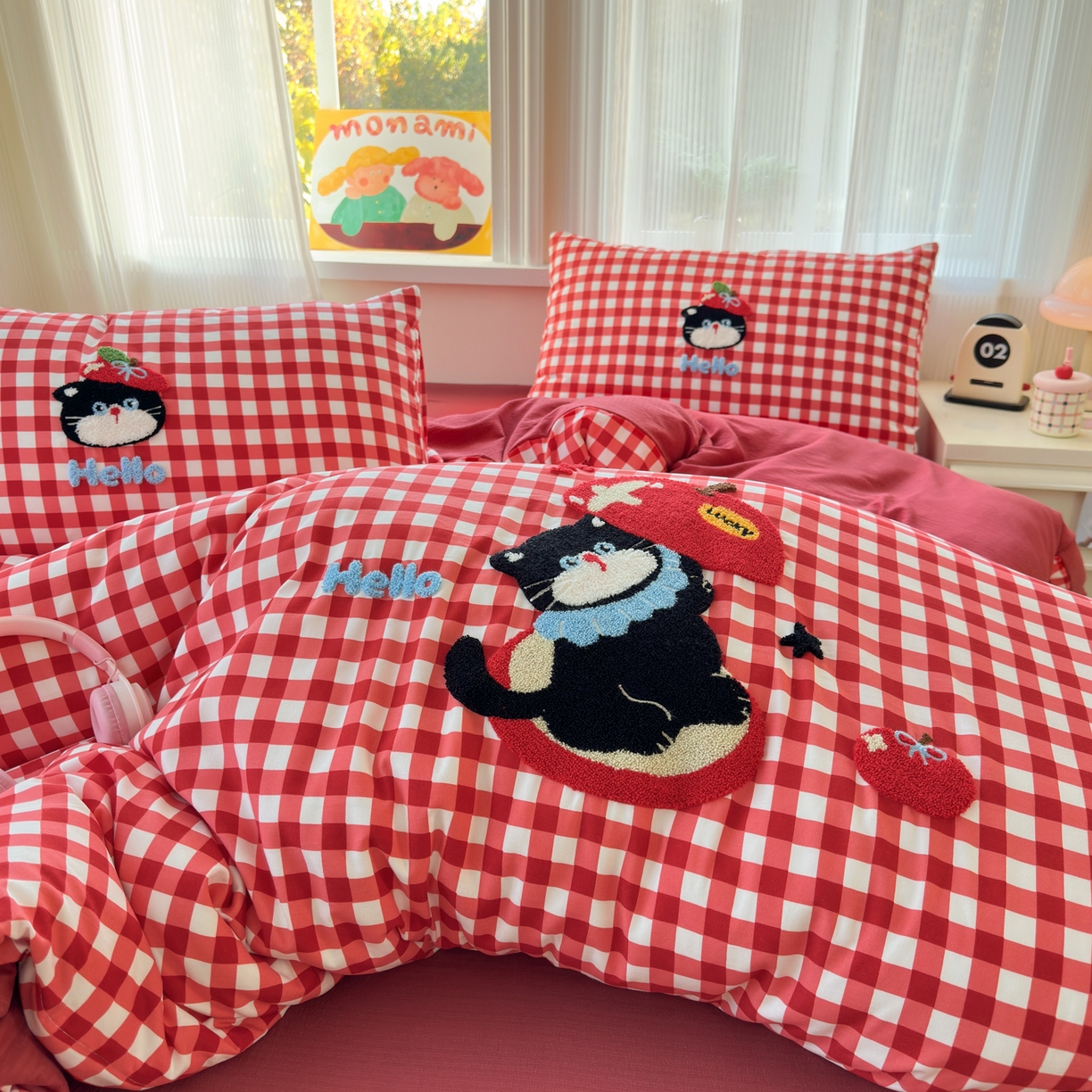 91家纺网 家纺一手货源 找家纺 奈颜 2026新款超柔水洗皱皱棉毛巾绣四件套 苹果猫咪