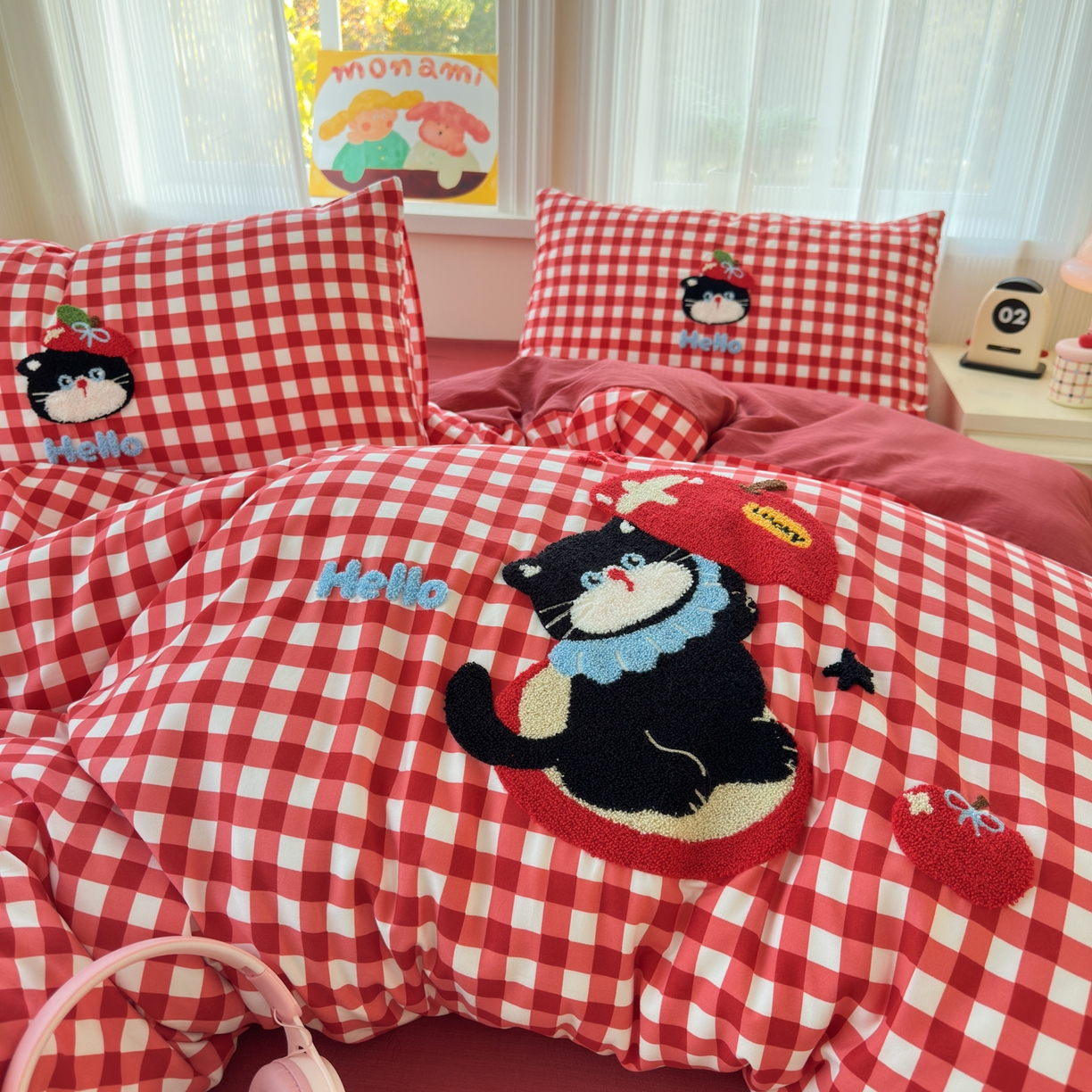 91家纺网 家纺一手货源 找家纺 奈颜 2026新款超柔水洗皱皱棉毛巾绣四件套 苹果猫咪