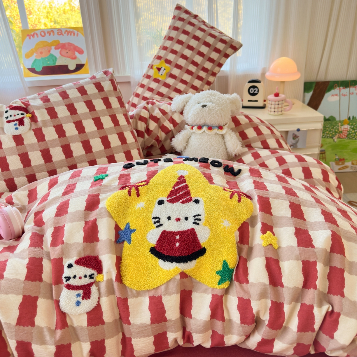 91家纺网 家纺一手货源 找家纺 奈颜 2026新款超柔水洗皱皱棉毛巾绣四件套 萌星KT