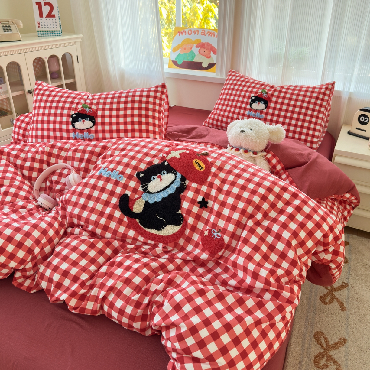 91家纺网 家纺一手货源 找家纺 奈颜 2026新款超柔水洗皱皱棉毛巾绣四件套 苹果猫咪