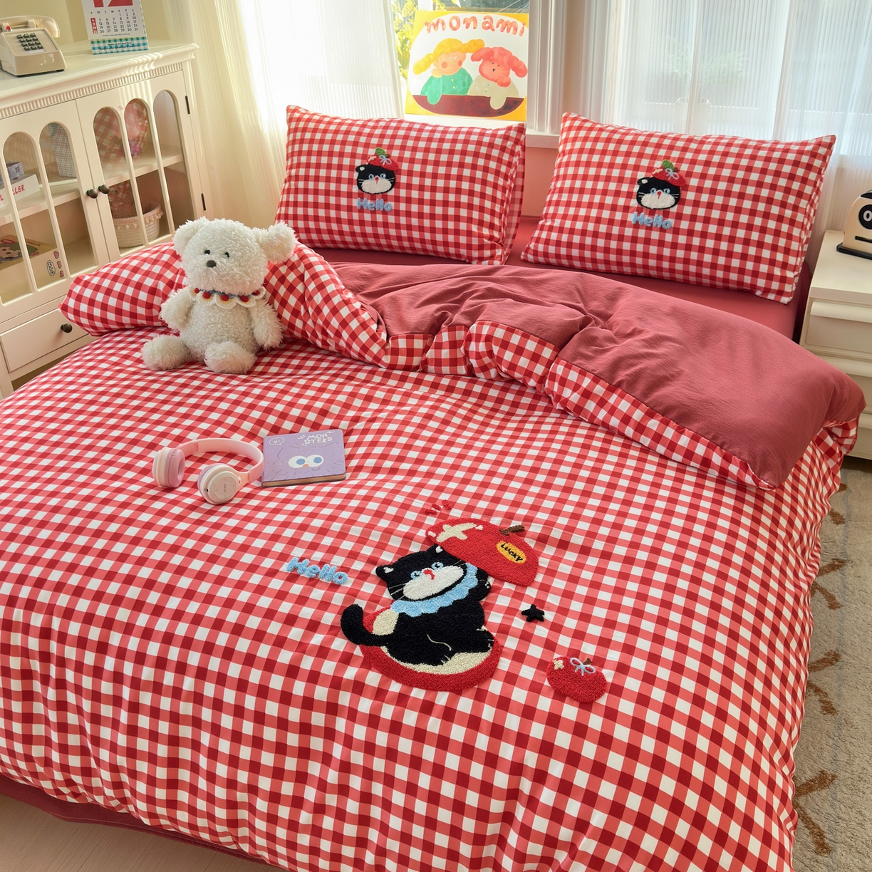 91家纺网 家纺一手货源 找家纺 奈颜 2026新款超柔水洗皱皱棉毛巾绣四件套 苹果猫咪