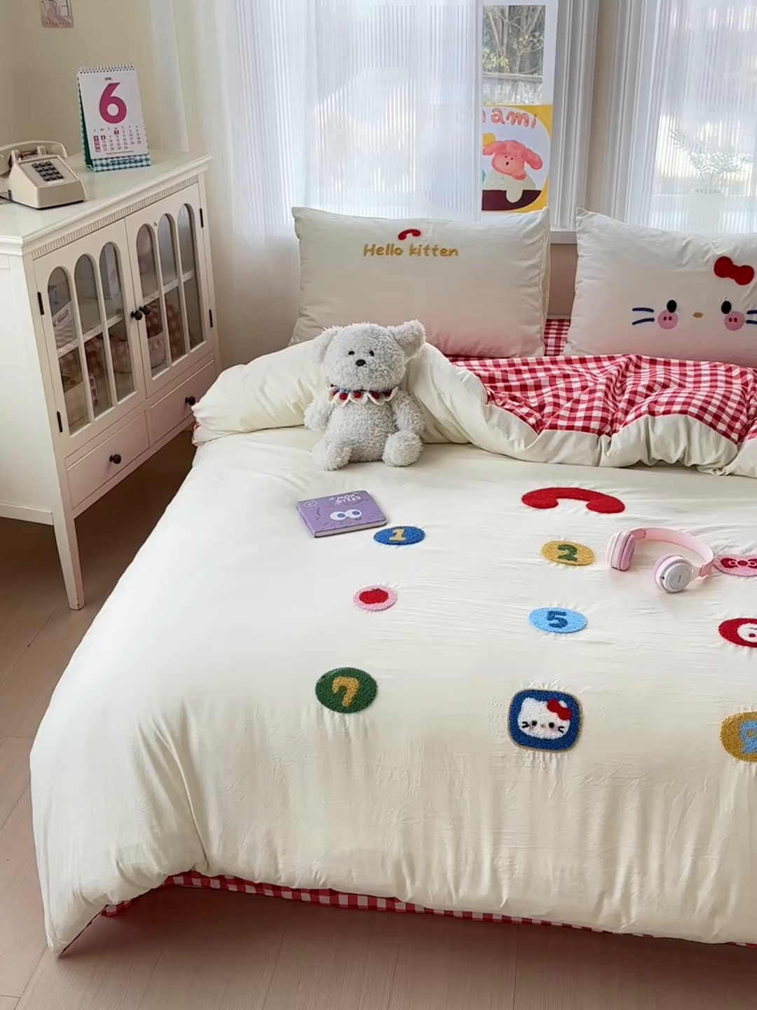 91家纺网 家纺一手货源 找家纺 奈颜 2026新款超柔水洗皱皱棉毛巾绣四件套 电话猫