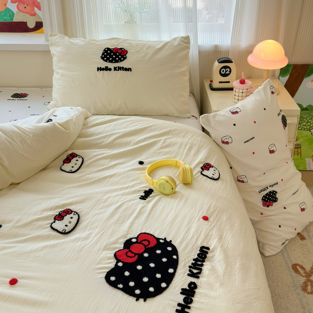 91家纺网 家纺一手货源 找家纺 奈颜 2026新款超柔水洗皱皱棉毛巾绣四件套 芝士KT