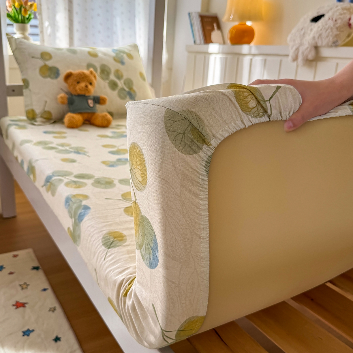 91家纺网 家纺一手货源 找家纺 尚帛 2026新款全棉品质喷气印花爆款四件套 多规格套件 单品系列-学生款单床笠 秋飘铃